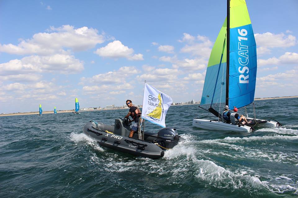 Ecole de voile sur la plage de Boisvinet à Croix de vie